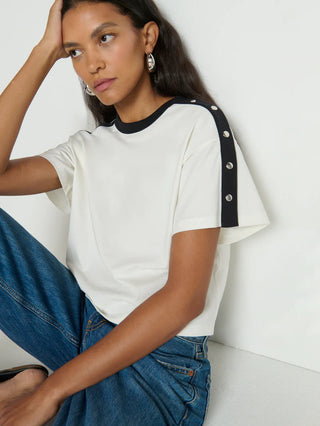 ADA_BUTTON_TEE_11389TCC_PRCB_H.jpg.webp