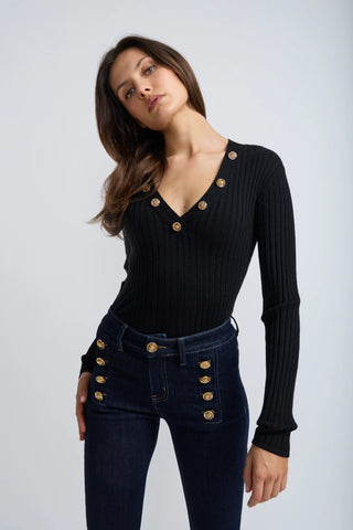 P60_M10509TOP-M10507JEANS_75f52c51-d849-4565-bf69-0d4556a56f95_1334x.webp